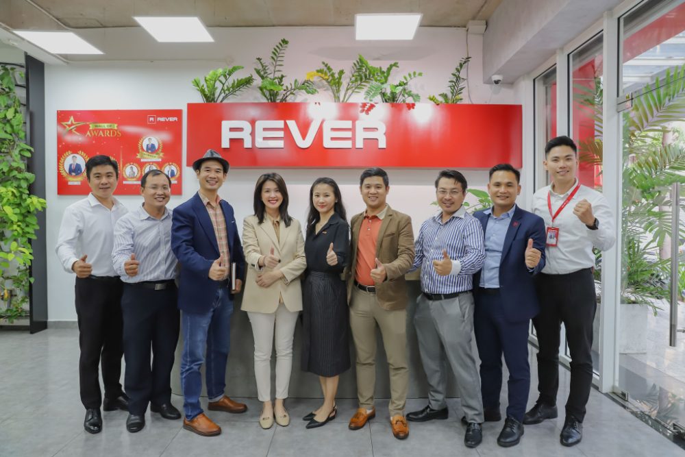 Rever