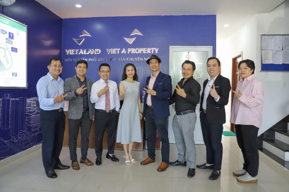 Vieta Land